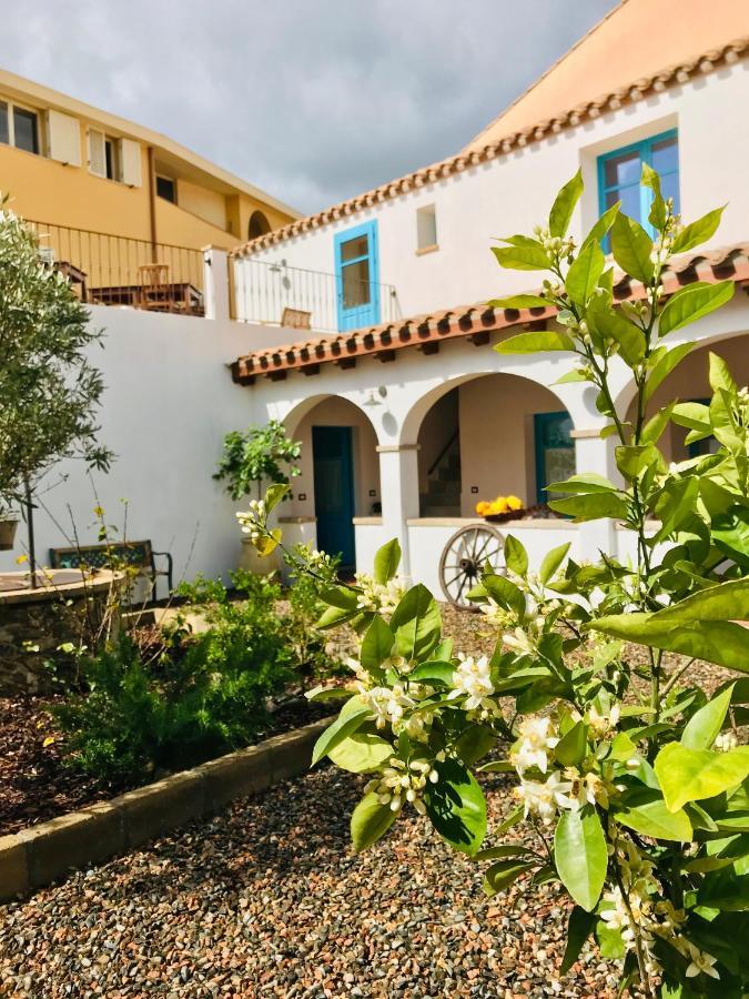 Centu Concas Bed & Breakfast Muravera Exterior foto