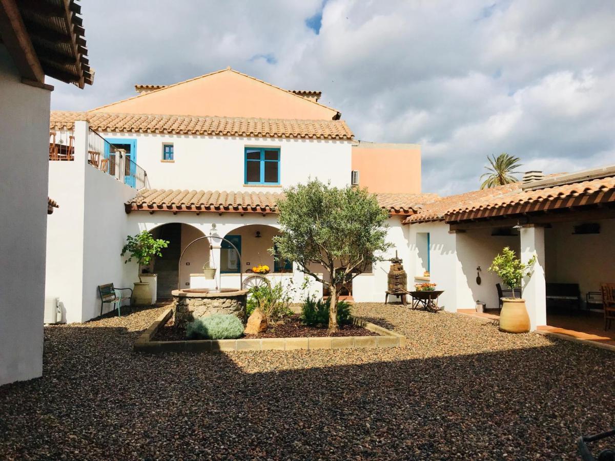 Centu Concas Bed & Breakfast Muravera Exterior foto