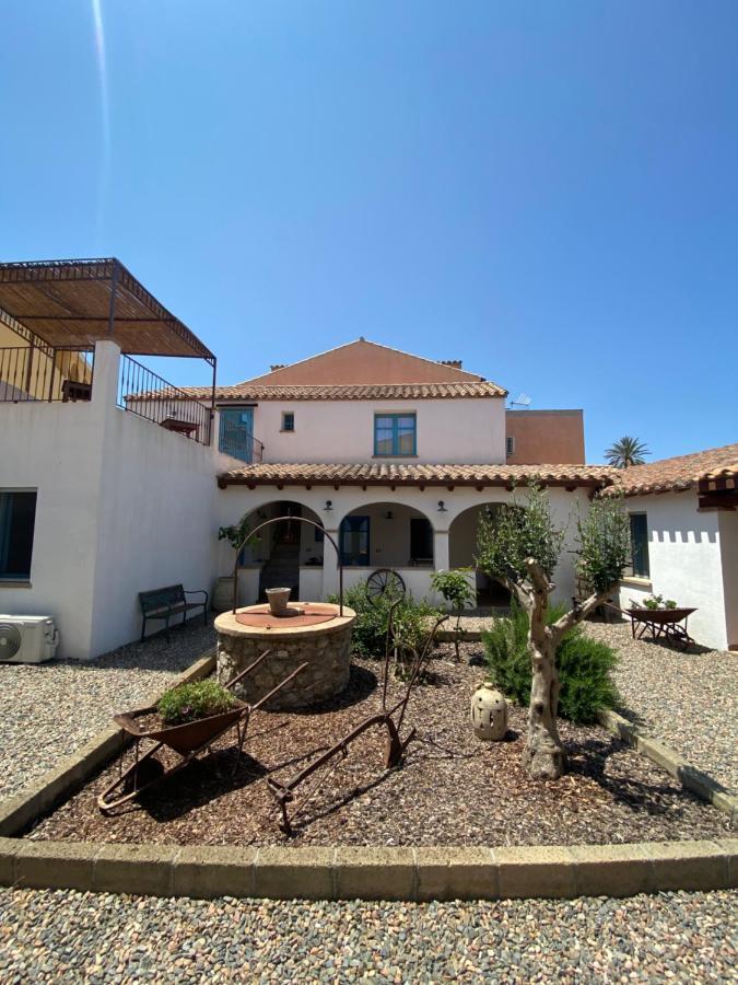 Centu Concas Bed & Breakfast Muravera Exterior foto